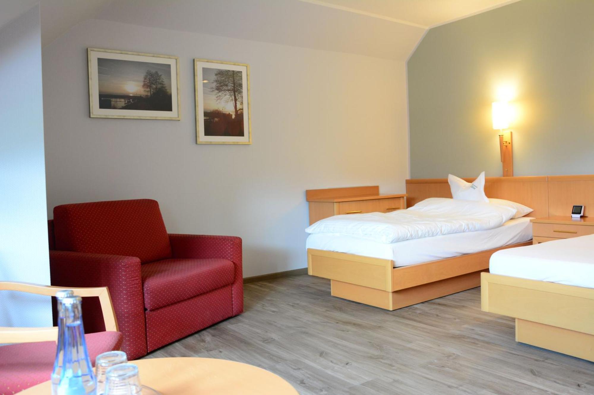 Hotel Restaurant "Zur Post" Holdorf Екстериор снимка