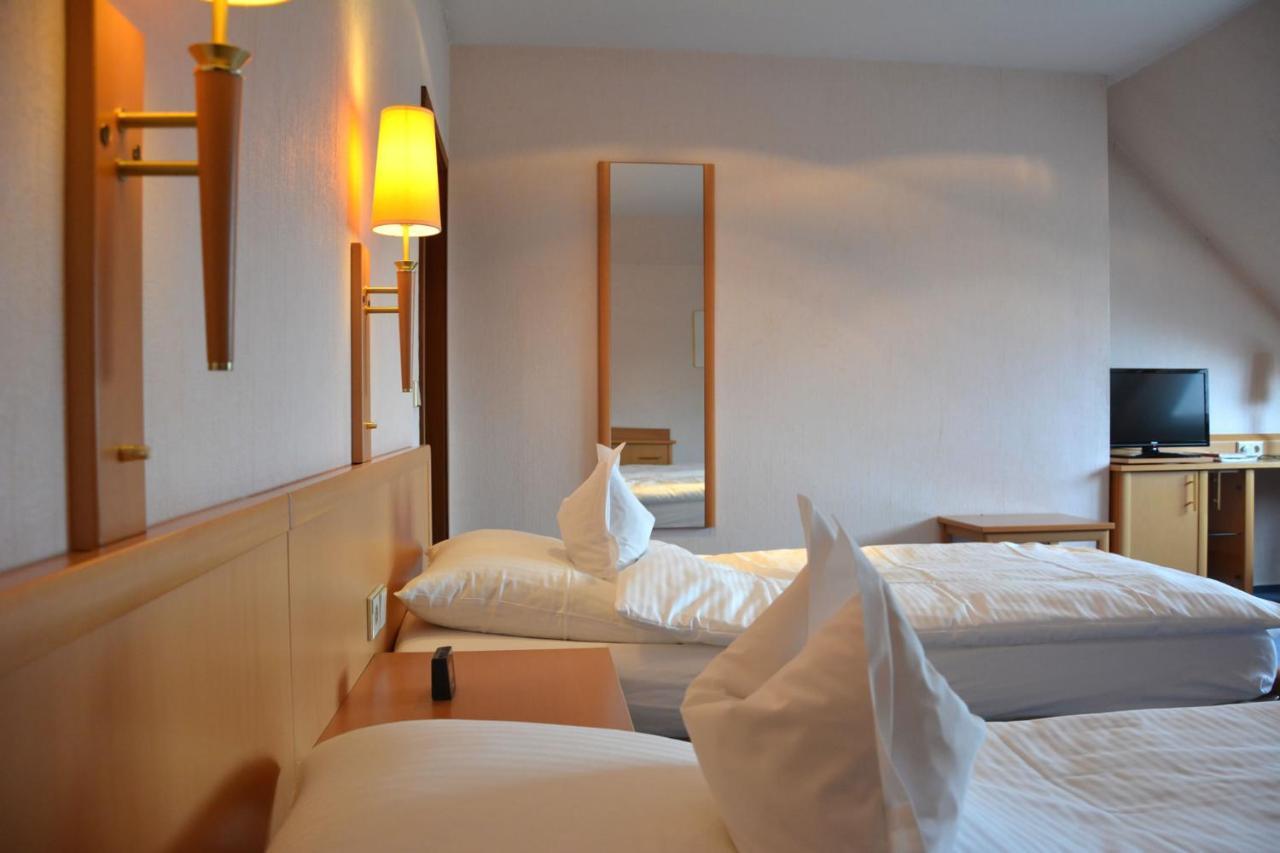 Hotel Restaurant "Zur Post" Holdorf Екстериор снимка